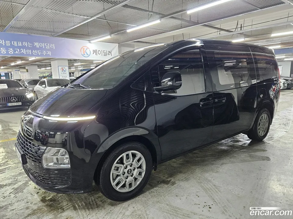 Hyundai Staria 3 2024 — thumbnail 3