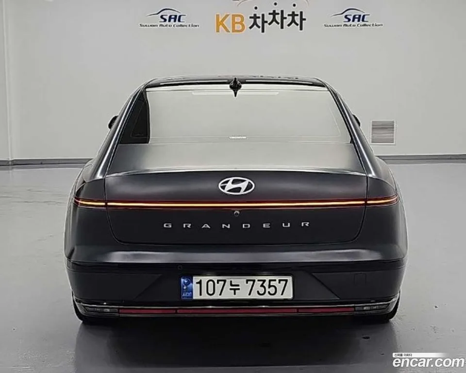 Hyundai Grandeur Hybrid 2023 — thumbnail 3