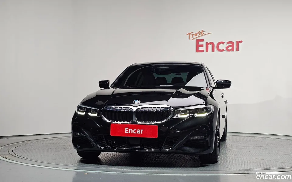 BMW 3 Series 320d M 2022 — thumbnail 3
