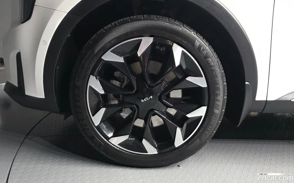 Kia Sorento 2.5T 2WD 2023 — thumbnail 5
