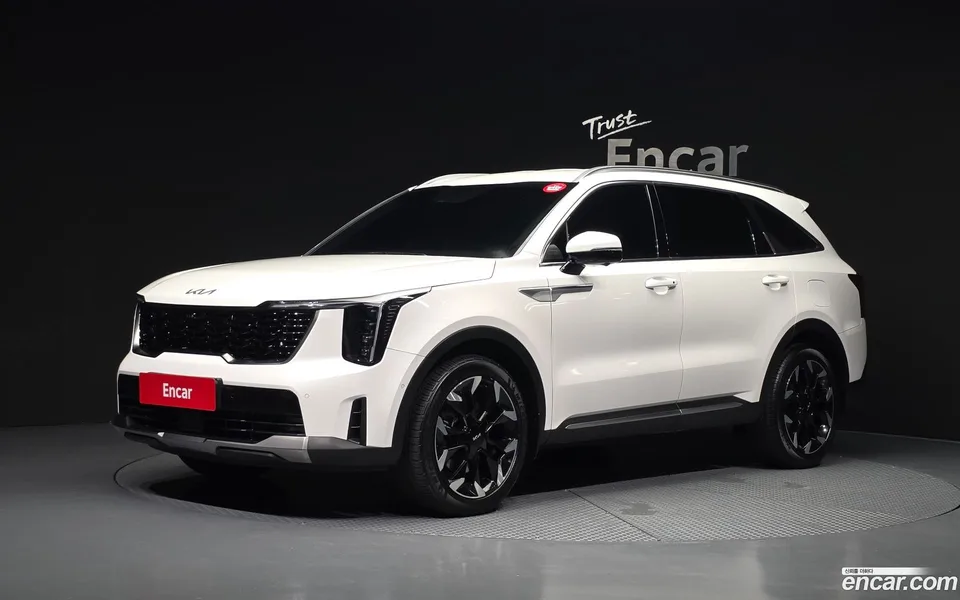 Kia Sorento 2.5T 2WD 2023 — photo 1, buy with delivery to Moscow