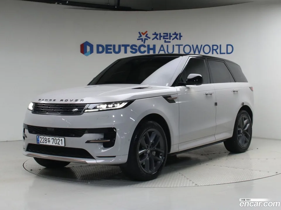 Land Rover Range Rover Sport P360 HSE 2025 — photo 1, buy with delivery to Moscow