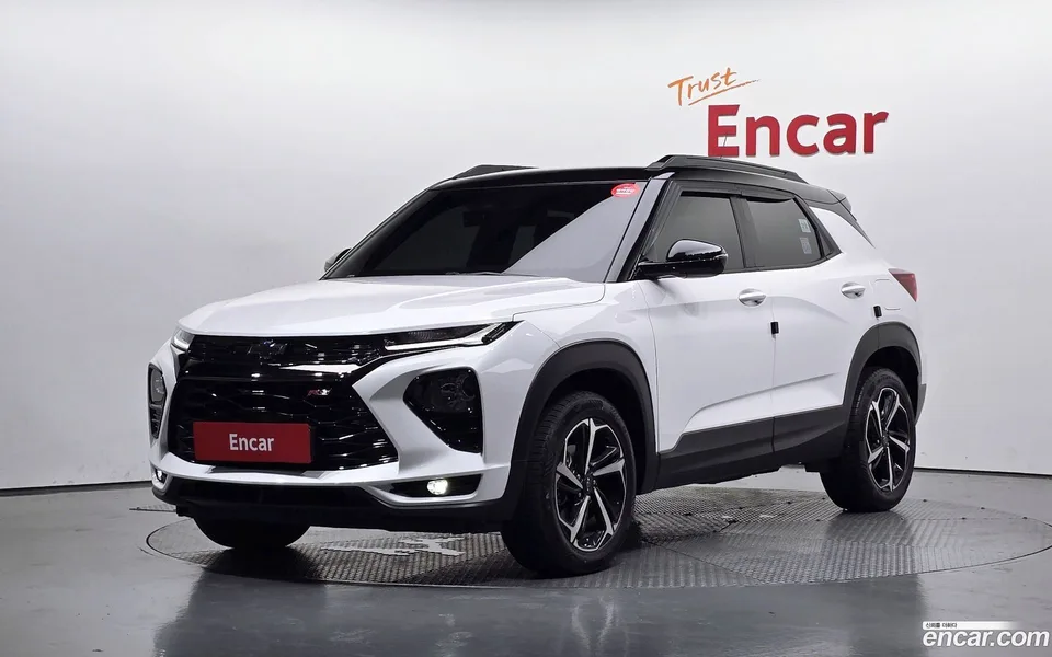 Chevrolet Trailblazer 1.3 4WD 2022 — photo 1, buy with delivery to Moscow