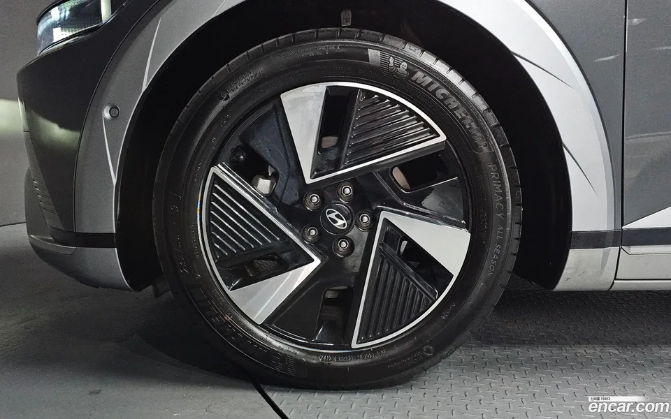 Hyundai Ioniq 5 2024 — thumbnail 2