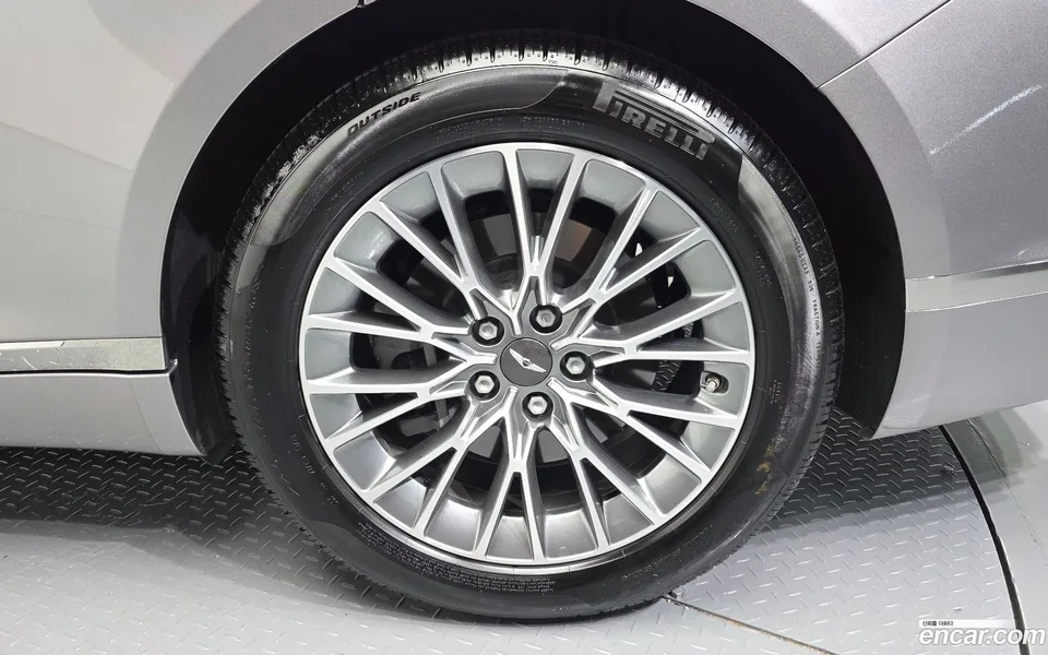 Genesis G80 2.5 AWD 2022 — thumbnail 2