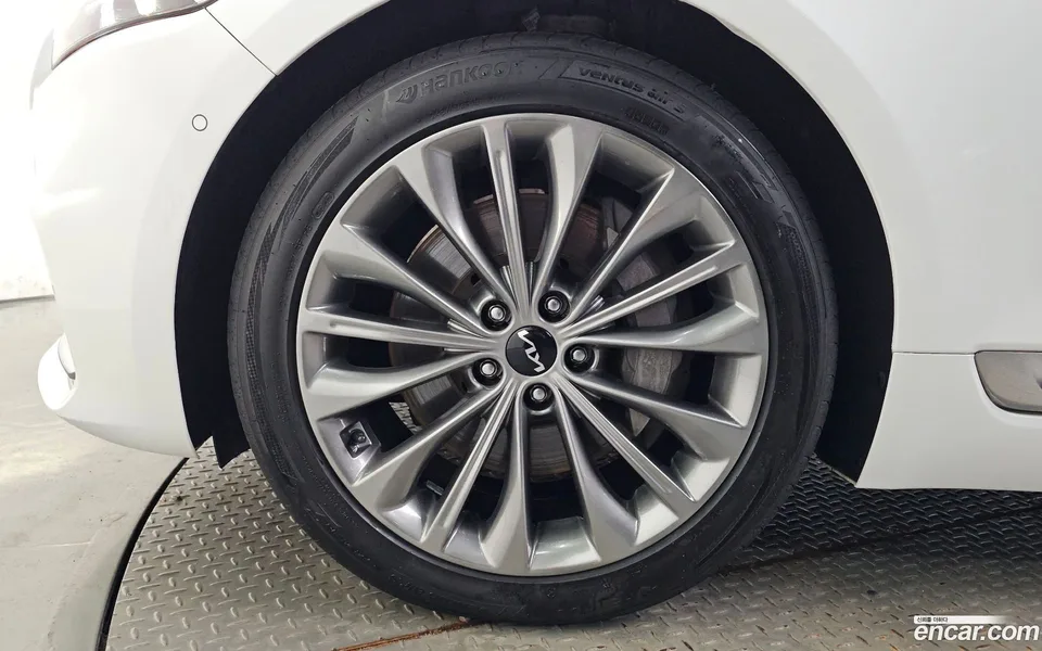 Kia K9 3.8 GDI AWD 2022 — thumbnail 5