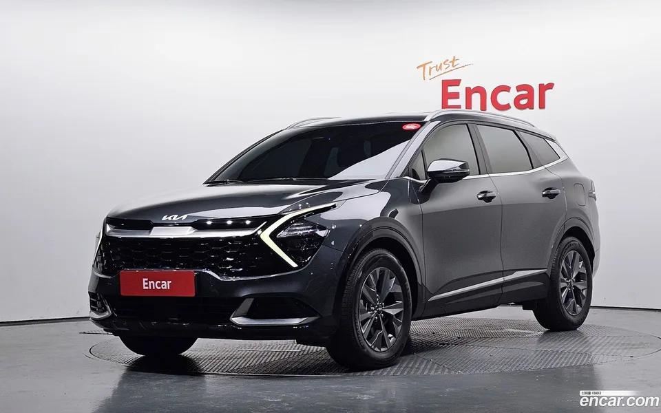 Kia Sportage 2.0 2WD 2022 — фото 1, купить с доставкой в Москву