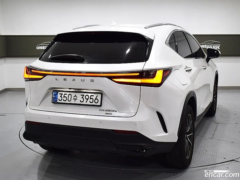 Lexus NX 450h+ 2023 — thumbnail 3