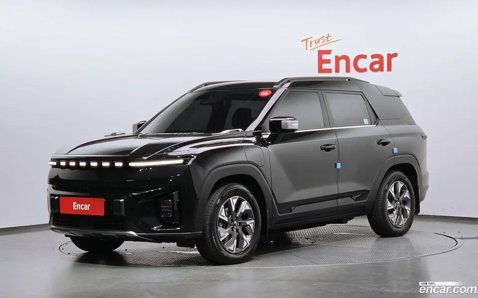 KG Mobility Torres EVX E7 2023 — photo 1, buy with delivery to Moscow