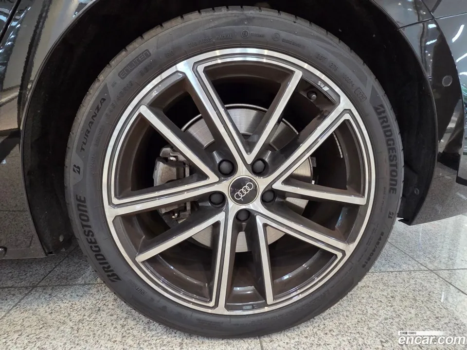 Audi A5 45 TFSI S Line 2025 — thumbnail 5