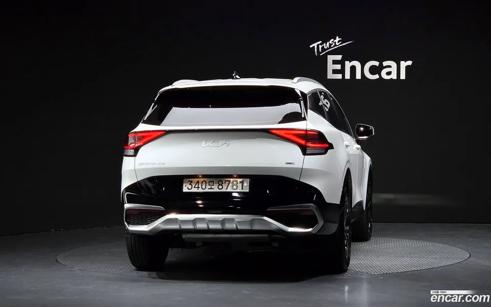 Kia Sportage Hybrid 2WD 2023 — thumbnail 4