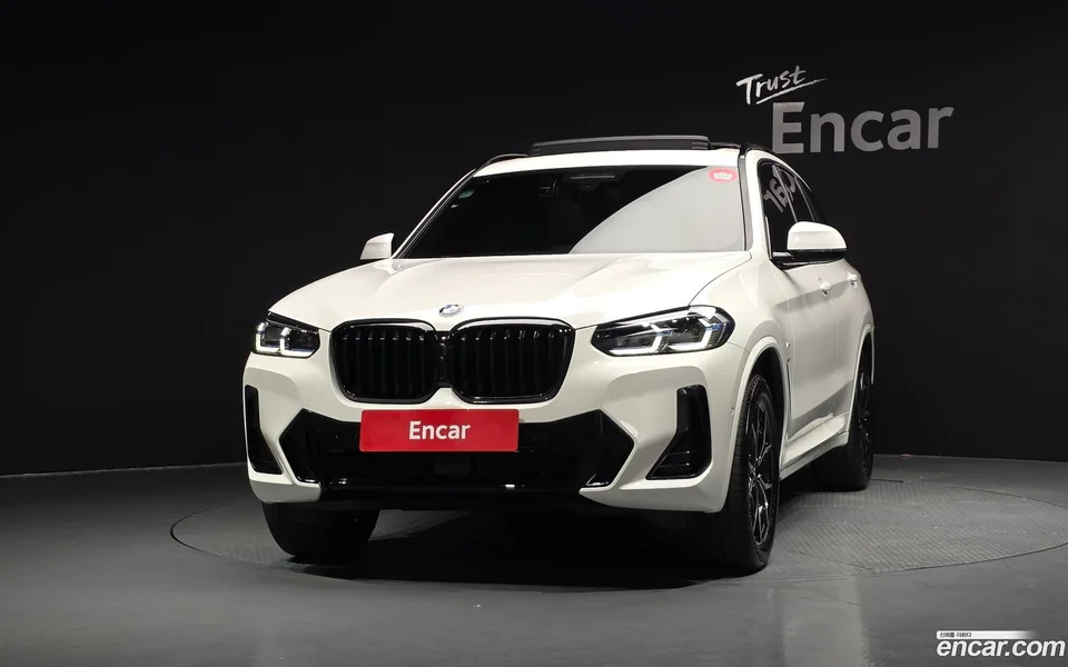 BMW X3 xDrive 20i M 2023 — thumbnail 3