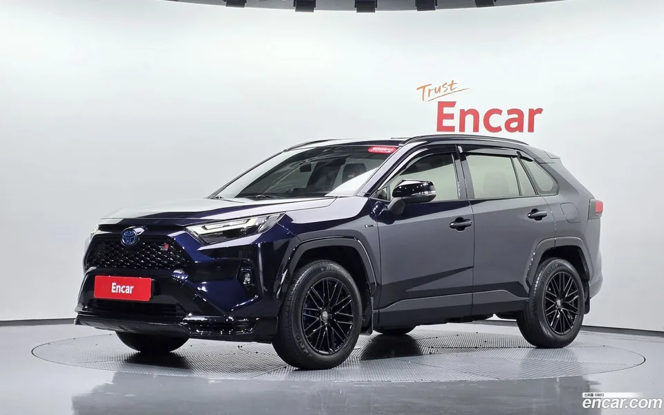 Toyota RAV4 2.5 4WD LTD 2024 — photo 1, buy with delivery to Moscow