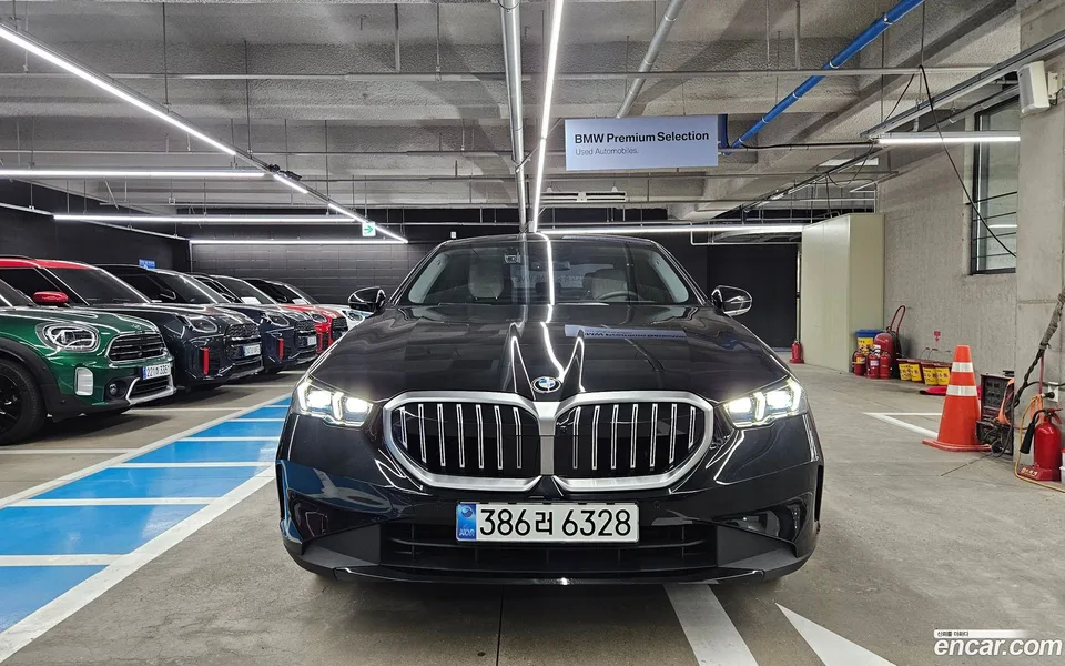BMW 5 Series 523d 2026 — thumbnail 3