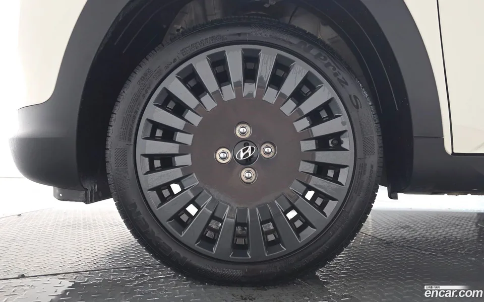 Hyundai Casper 2023 — thumbnail 2