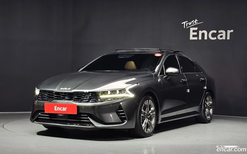 Kia K5 Hybrid 2023 — photo 1, buy with delivery to Moscow