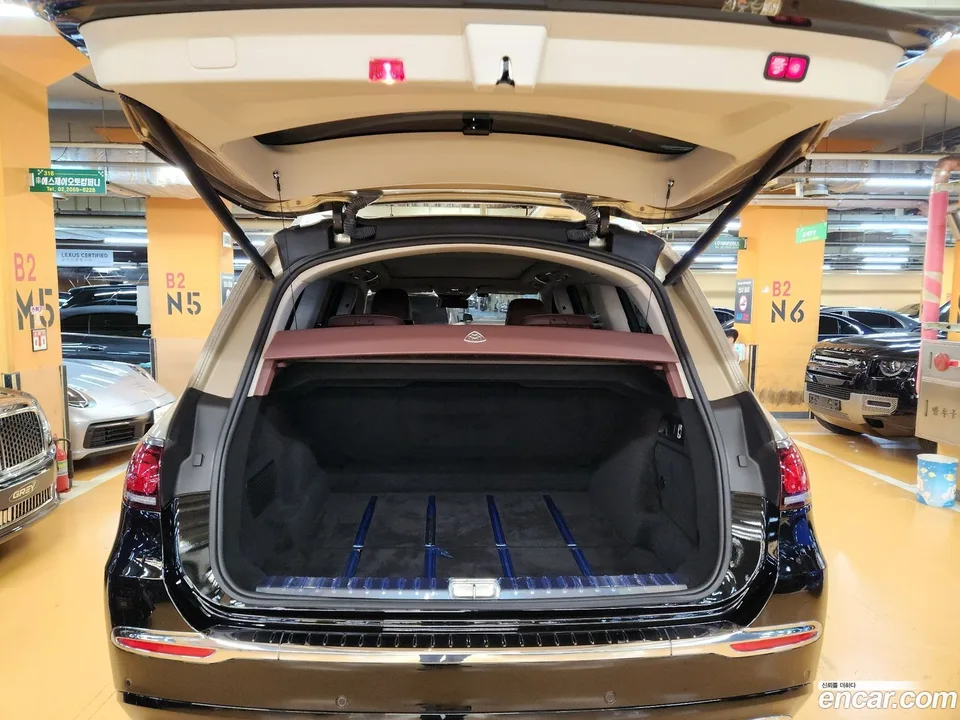 Mercedes-Benz GLS-Class GLS600 4MATIC 2023 — thumbnail 2
