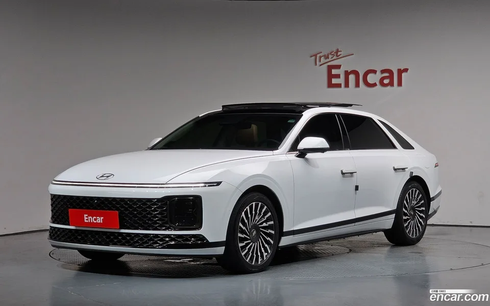 Hyundai Grandeur Hybrid 2023 — photo 1, buy with delivery to Moscow