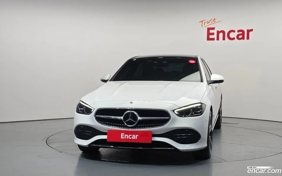 Mercedes-Benz C-Class C300 4MATIC 2023 — thumbnail 3