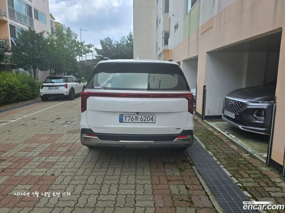 Kia Carnival HEV 9 2024 — thumbnail 3