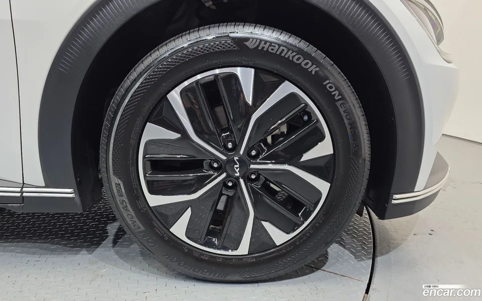 Kia EV6 2022 — thumbnail 2