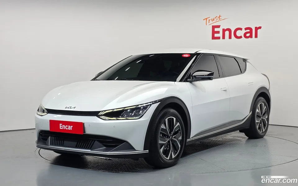 Kia EV6 2022 — photo 1, buy with delivery to Moscow