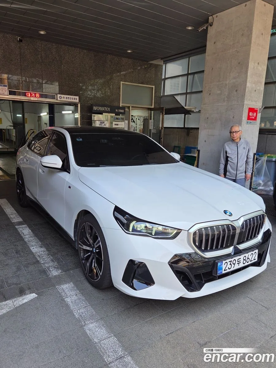 BMW 5 Series 530i xDrive M 2025 — photo 1, buy with delivery to Moscow
