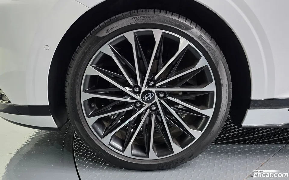 Hyundai Grandeur Hybrid 2023 — миниатюра 2