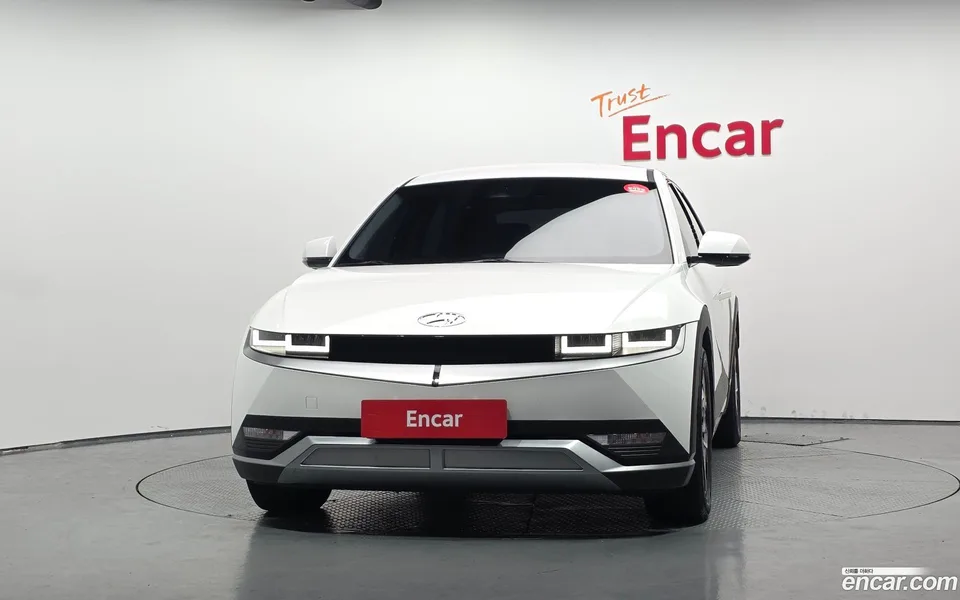 Hyundai Ioniq 5 2023 — thumbnail 3