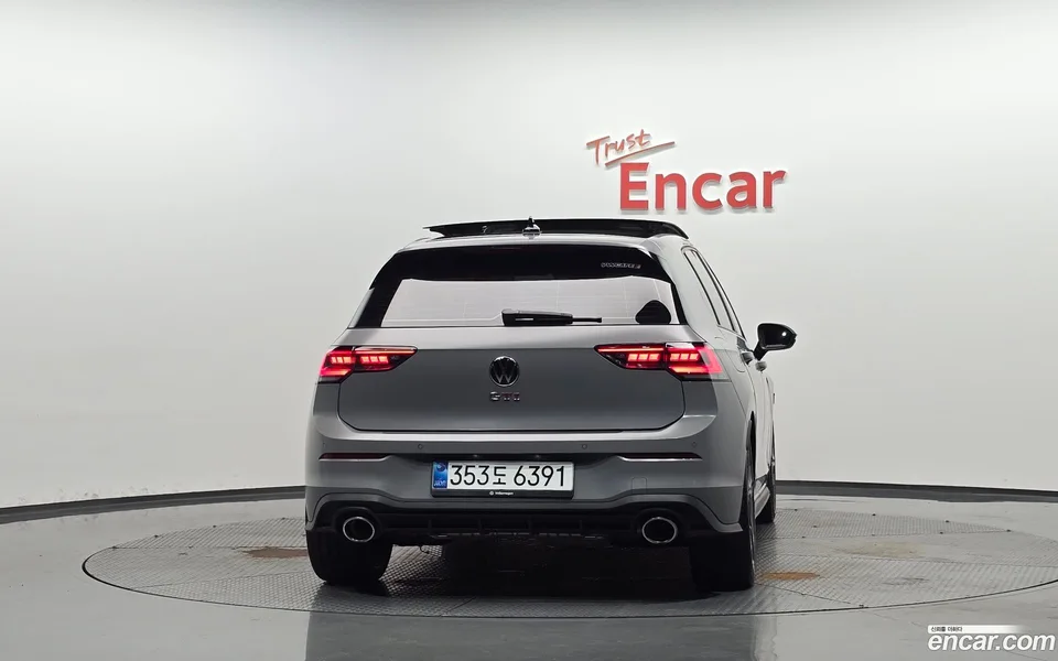 Volkswagen Golf 2.0 GTI 2025 — thumbnail 4