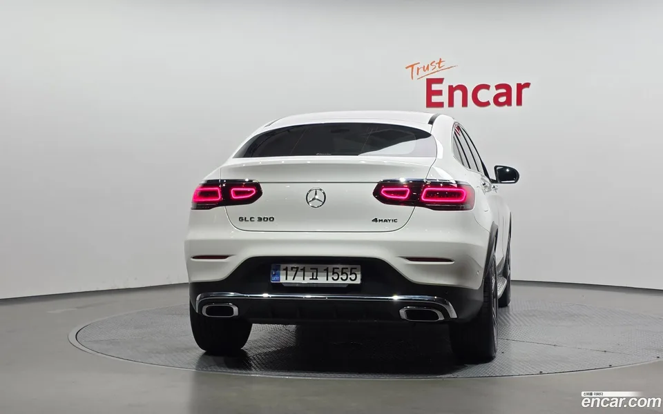 Mercedes-Benz GLC-Class GLC300 4MATIC 2022 — thumbnail 4