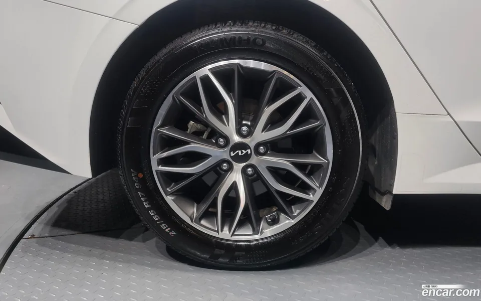 Kia K5 2.0 2022 — thumbnail 5