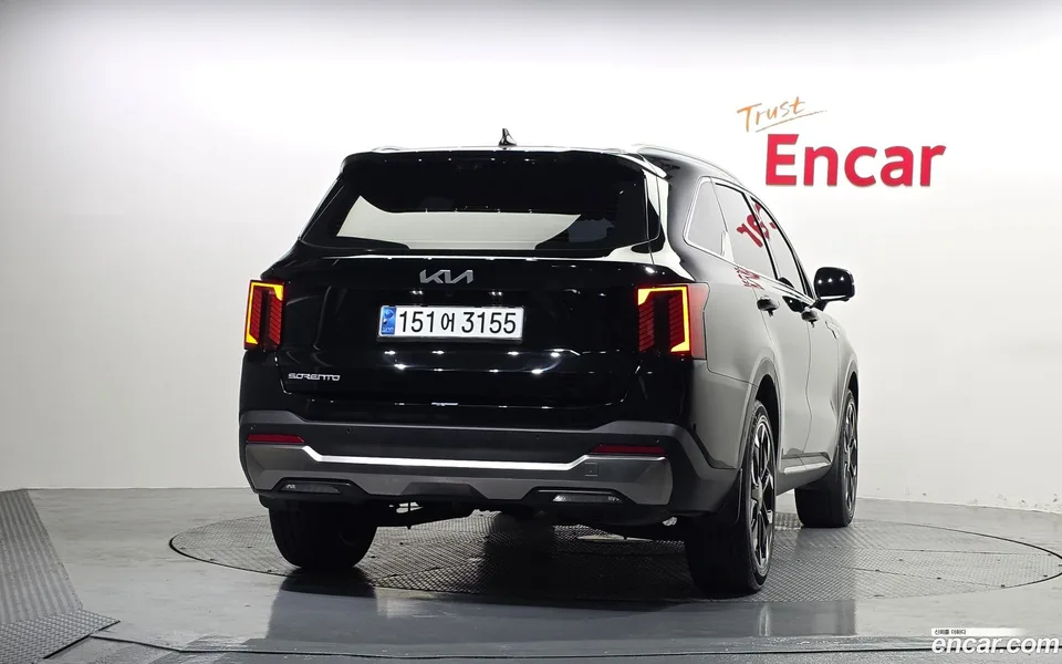 Kia Sorento 2.5T 2WD 2023 — thumbnail 4