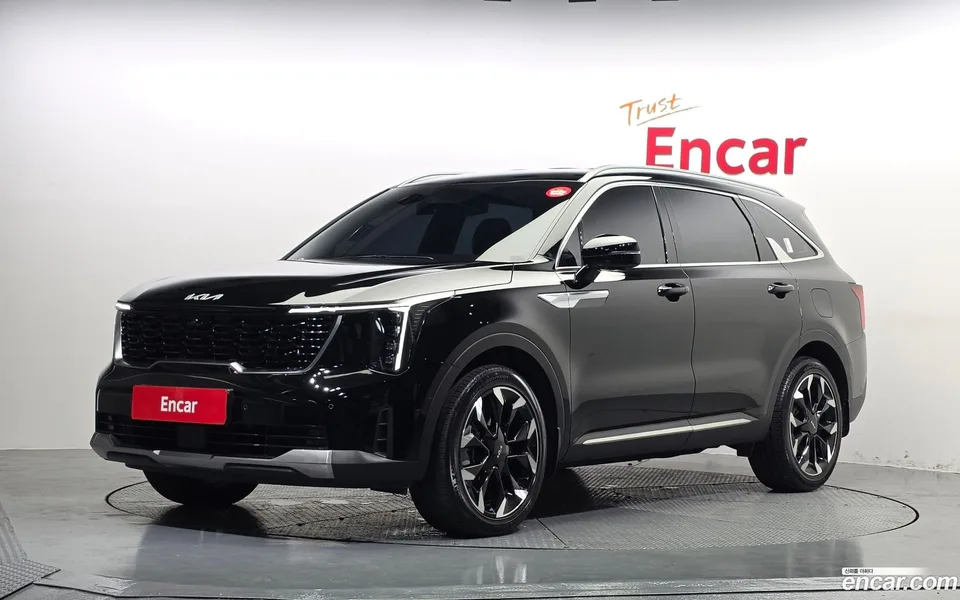 Kia Sorento 2.5T 2WD 2023 — photo 1, buy with delivery to Moscow