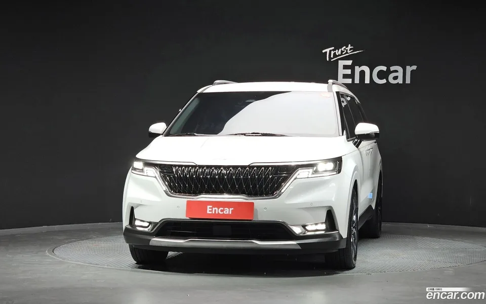 Kia Carnival 9 2022 — thumbnail 3