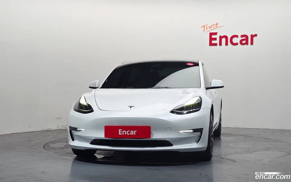 Tesla Model 3 AWD 2022 — thumbnail 3