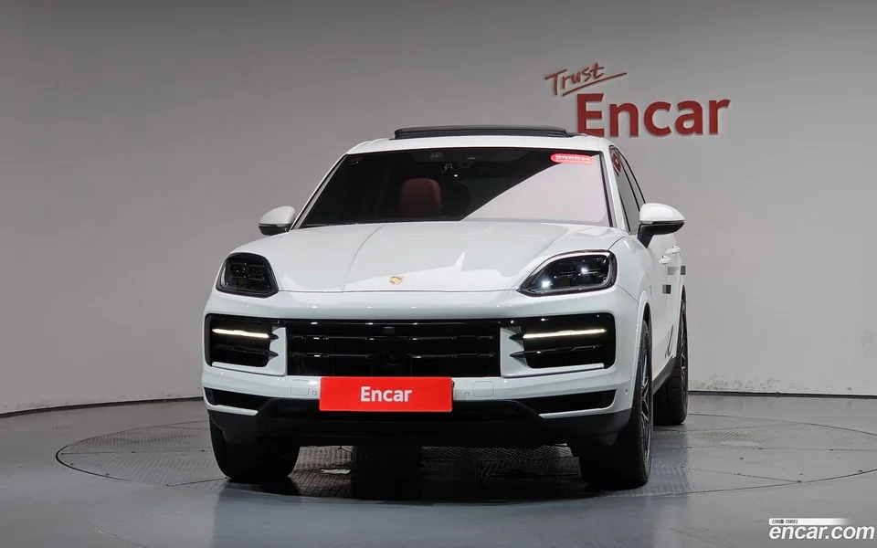 Porsche Cayenne 3.0 2025 — thumbnail 3