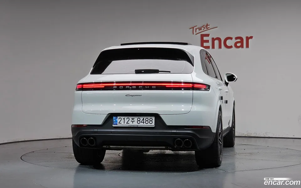 Porsche Cayenne 3.0 2025 — thumbnail 4