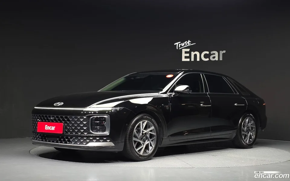 Hyundai Grandeur 2.5 2WD 2023 — photo 1, buy with delivery to Moscow