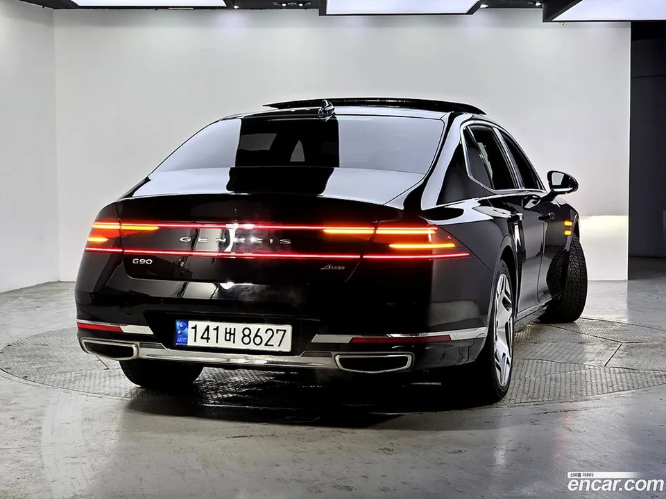 Genesis G90 3.5 e-S/C AWD LWB 2022 — thumbnail 3