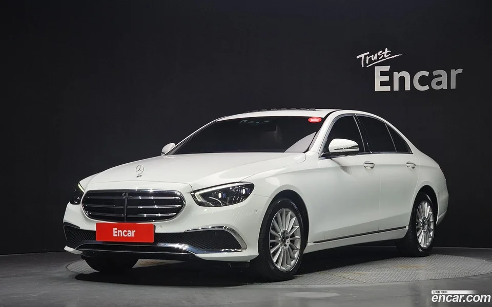Mercedes-Benz E-Class E250 2022 — photo 1, buy with delivery to Moscow