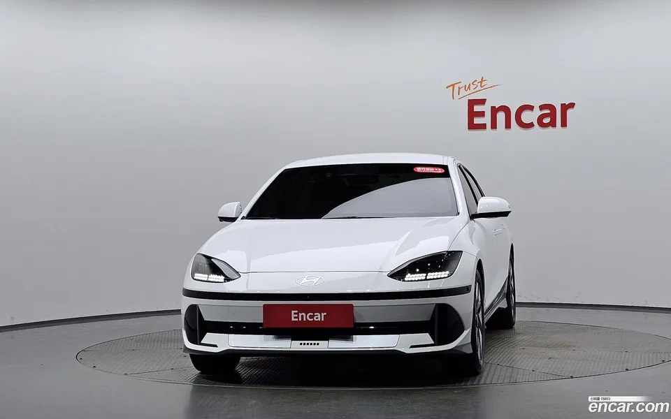 Hyundai Ioniq 6 2022 — thumbnail 3