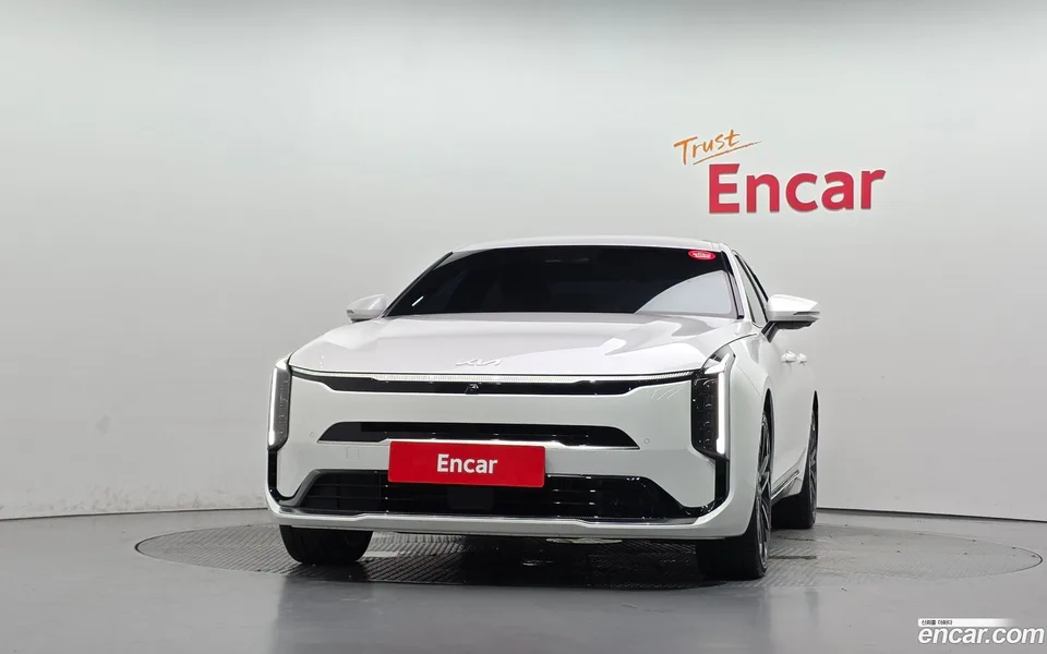 Kia K8 Hybrid 2025 — thumbnail 3