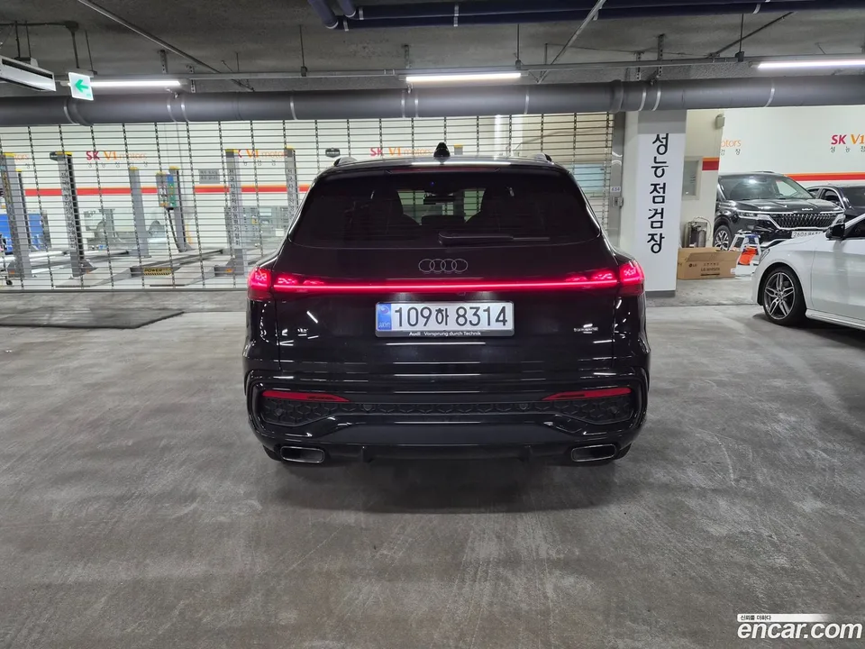 Audi Q5 (80A) 45 TFSI S Line 2025 — thumbnail 2