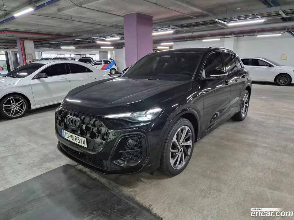 Audi Q5 (80A) 45 TFSI S Line 2025 — photo 1, buy with delivery to Moscow