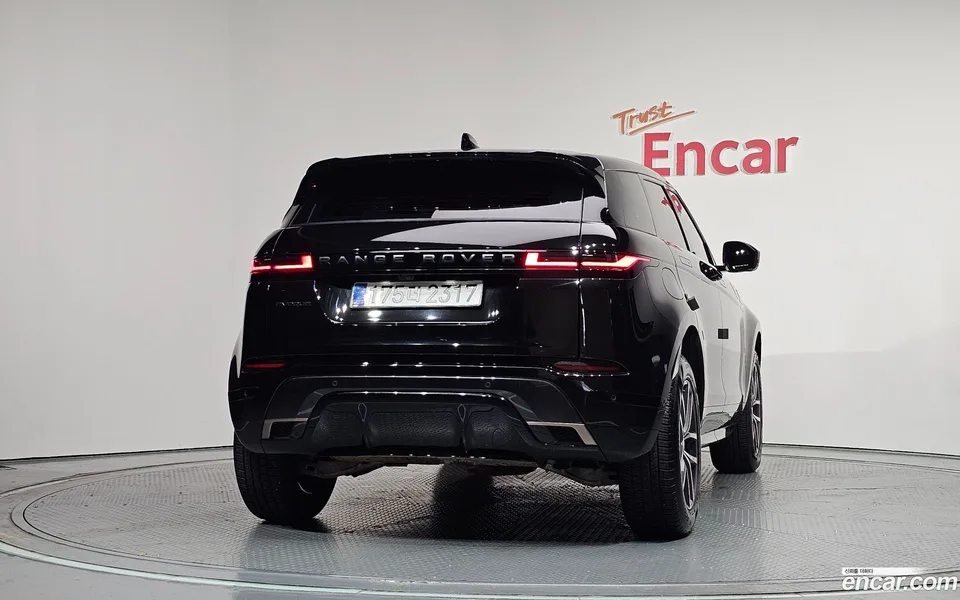 Land Rover Range Rover Evoque P250 SE 2024 — thumbnail 4