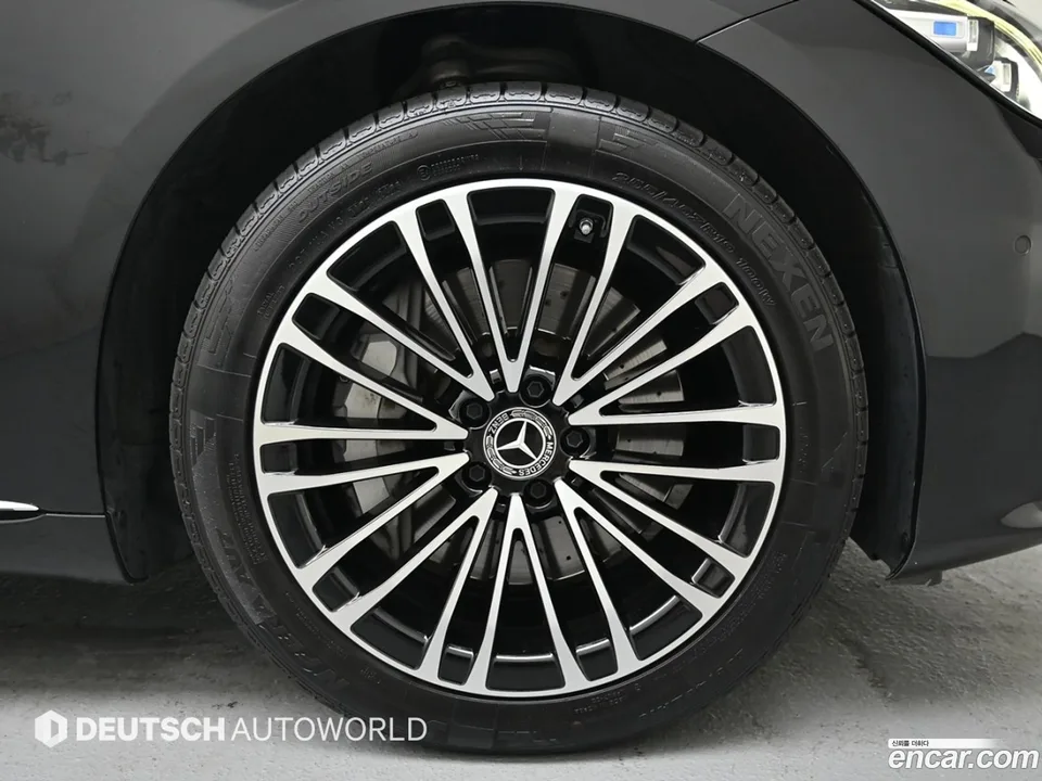 Mercedes-Benz S-Class S350 d 2022 — thumbnail 2