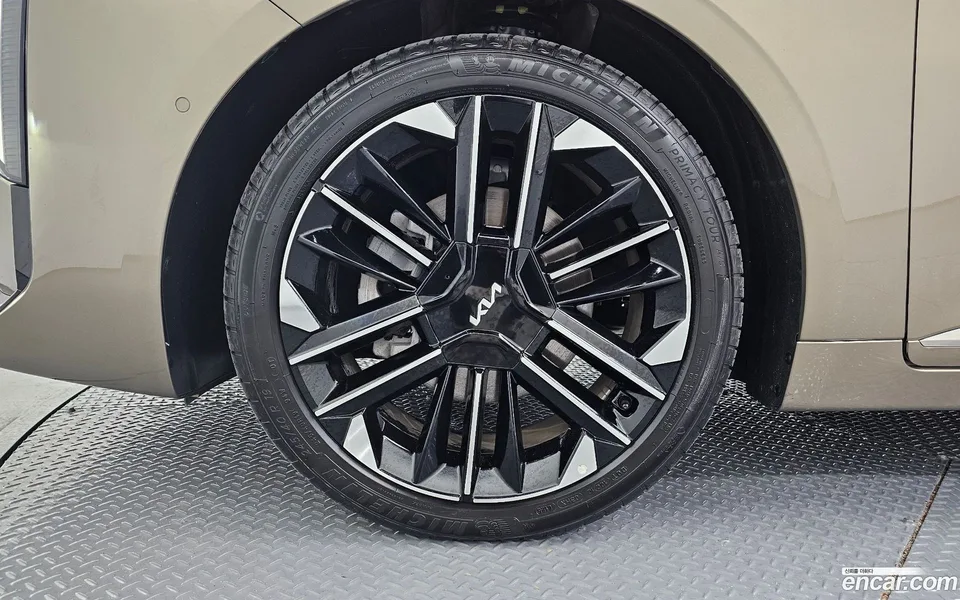 Kia K8 Hybrid 2025 — миниатюра 2