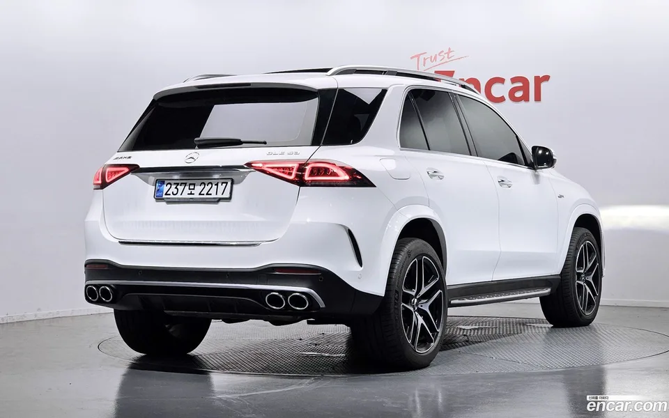 Mercedes-Benz GLE-Class AMG GLE53 4MATIC+ 2023 — thumbnail 2