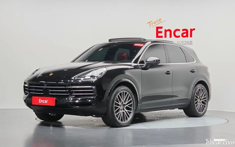 Porsche Cayenne 3.0 2022 — photo 1, buy with delivery to Moscow